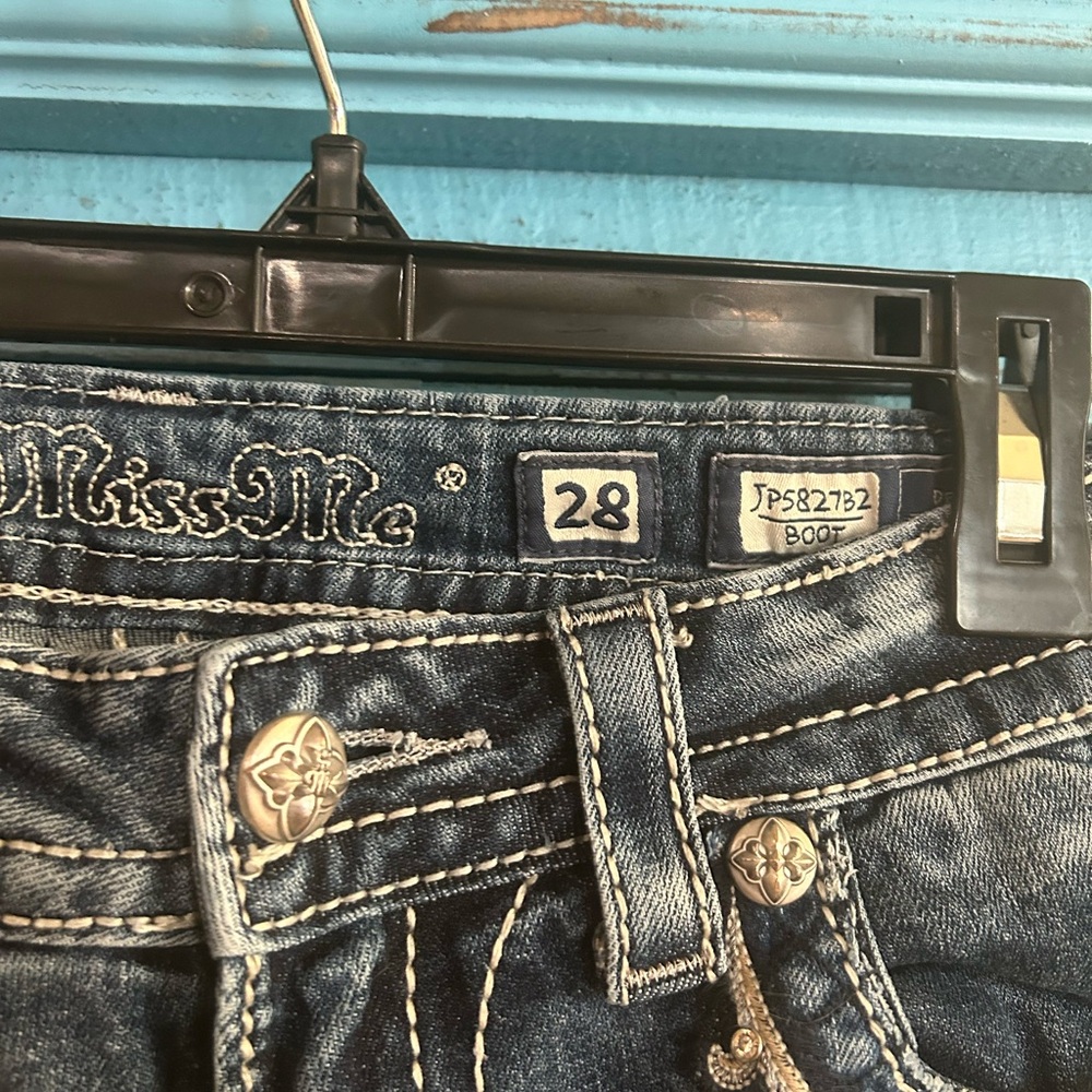 Miss Me Jeans Size 28 - Picture 3 of 4
